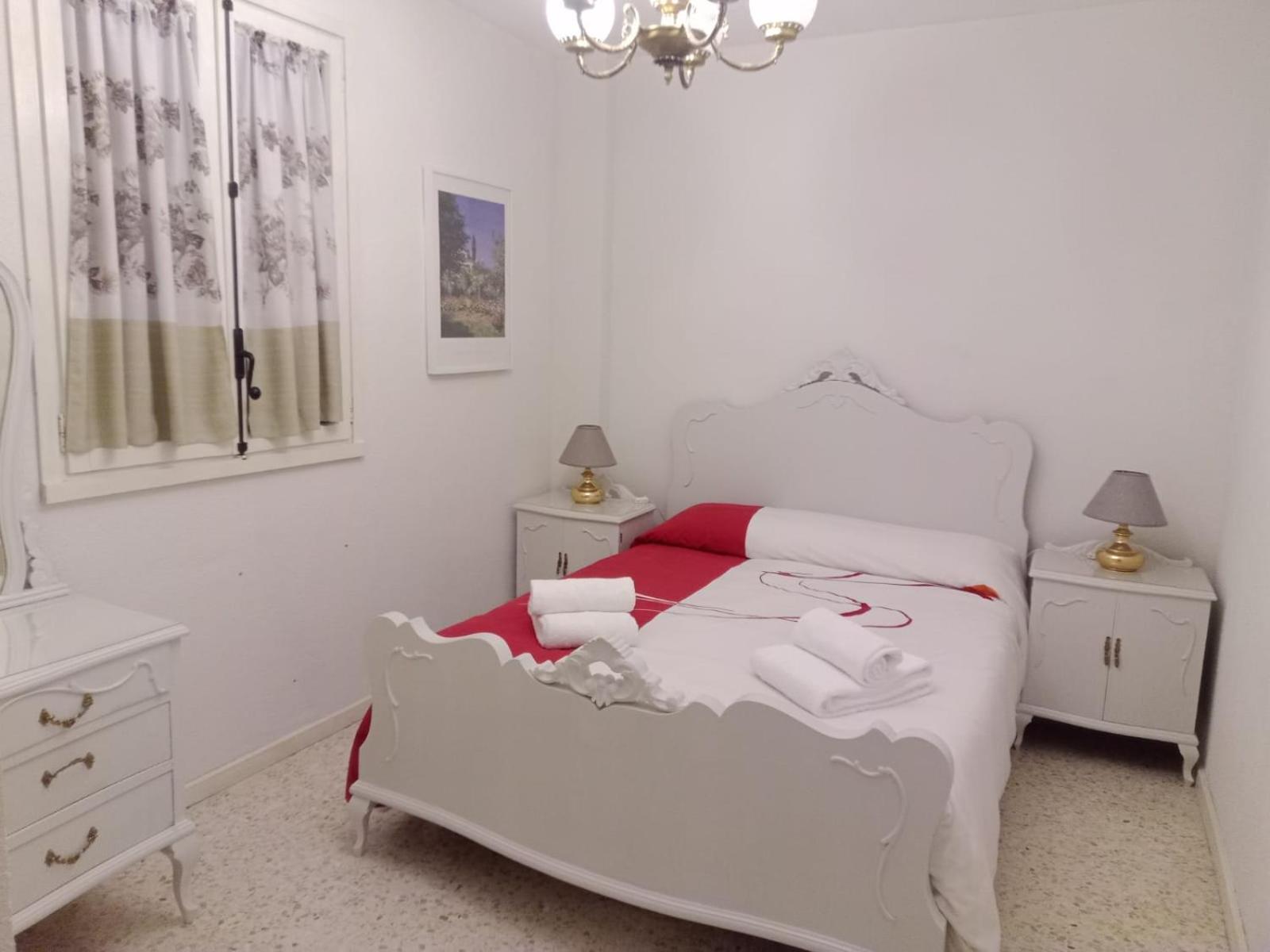 Playa De Madrid Apartment ซาน มาร์่ติน เด วาลเดเกลเซียส ภายนอก รูปภาพ